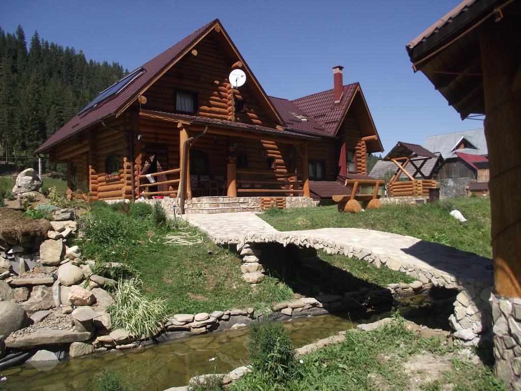 Cabana Piatra Runcului Vatra Moldoviţei Exterior foto
